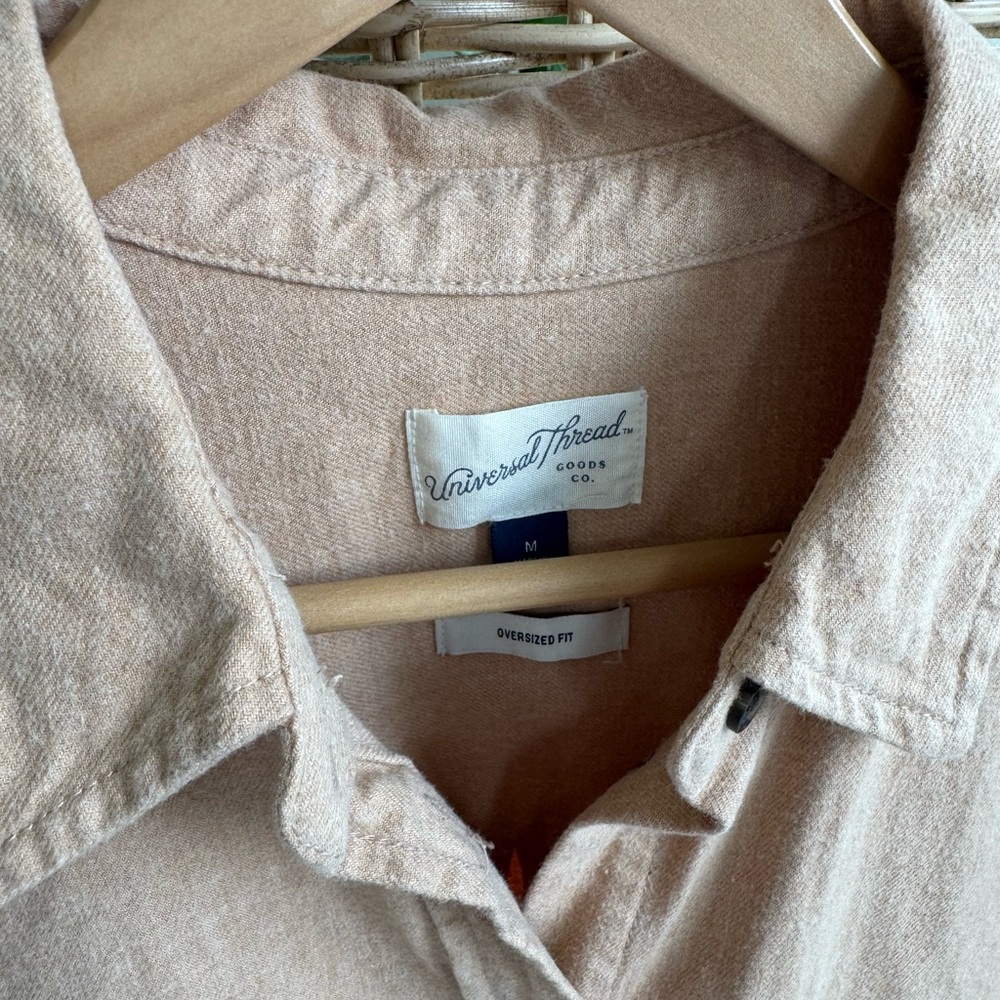 oversized universal thread button down - Picture 4 of 4